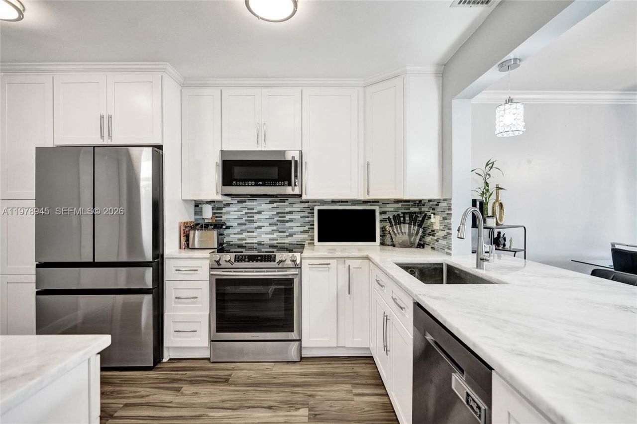 3703 NW 91st Ln , Sunrise, FL 33351 Photo