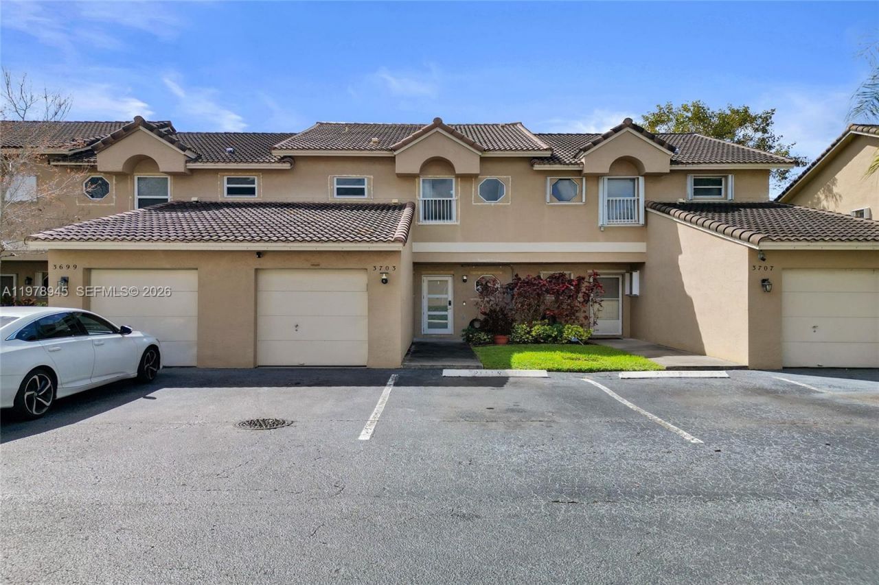 3703 NW 91st Ln, Sunrise, FL 33351 Photo