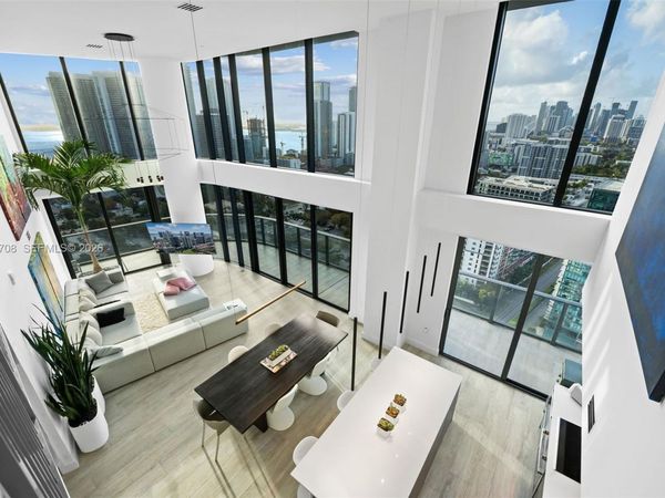 121 NE 34th St, Unit PH3204, Miami, FL 33137