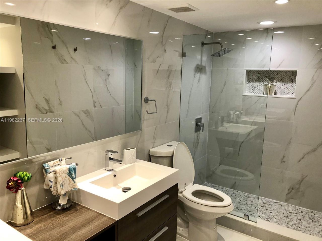 19999 E Country Club Dr, Unit 1405, Aventura, FL 33180 Photo