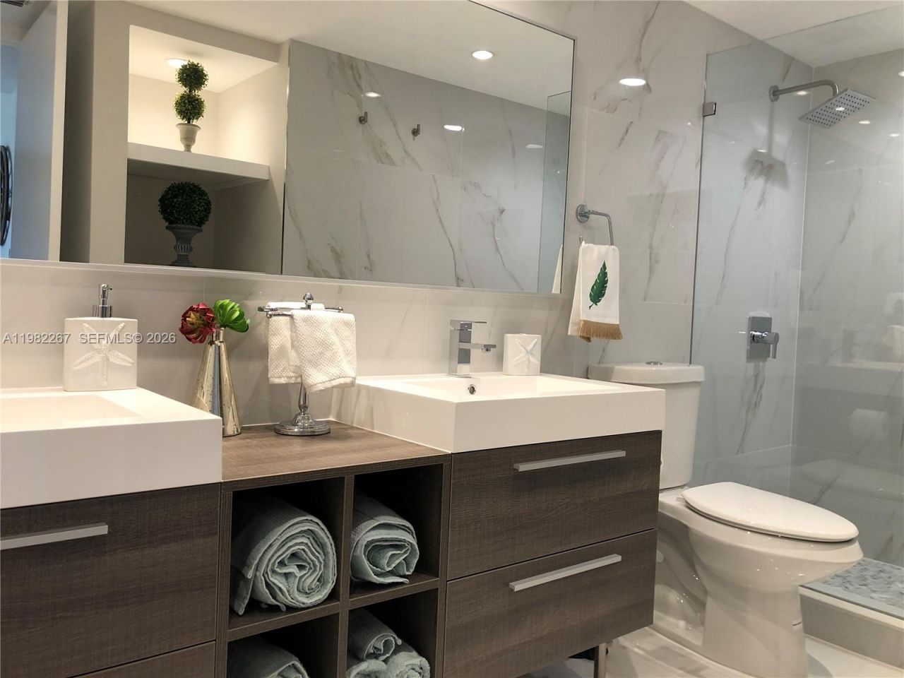 19999 E Country Club Dr , Unit 1405, Aventura, FL 33180 Photo