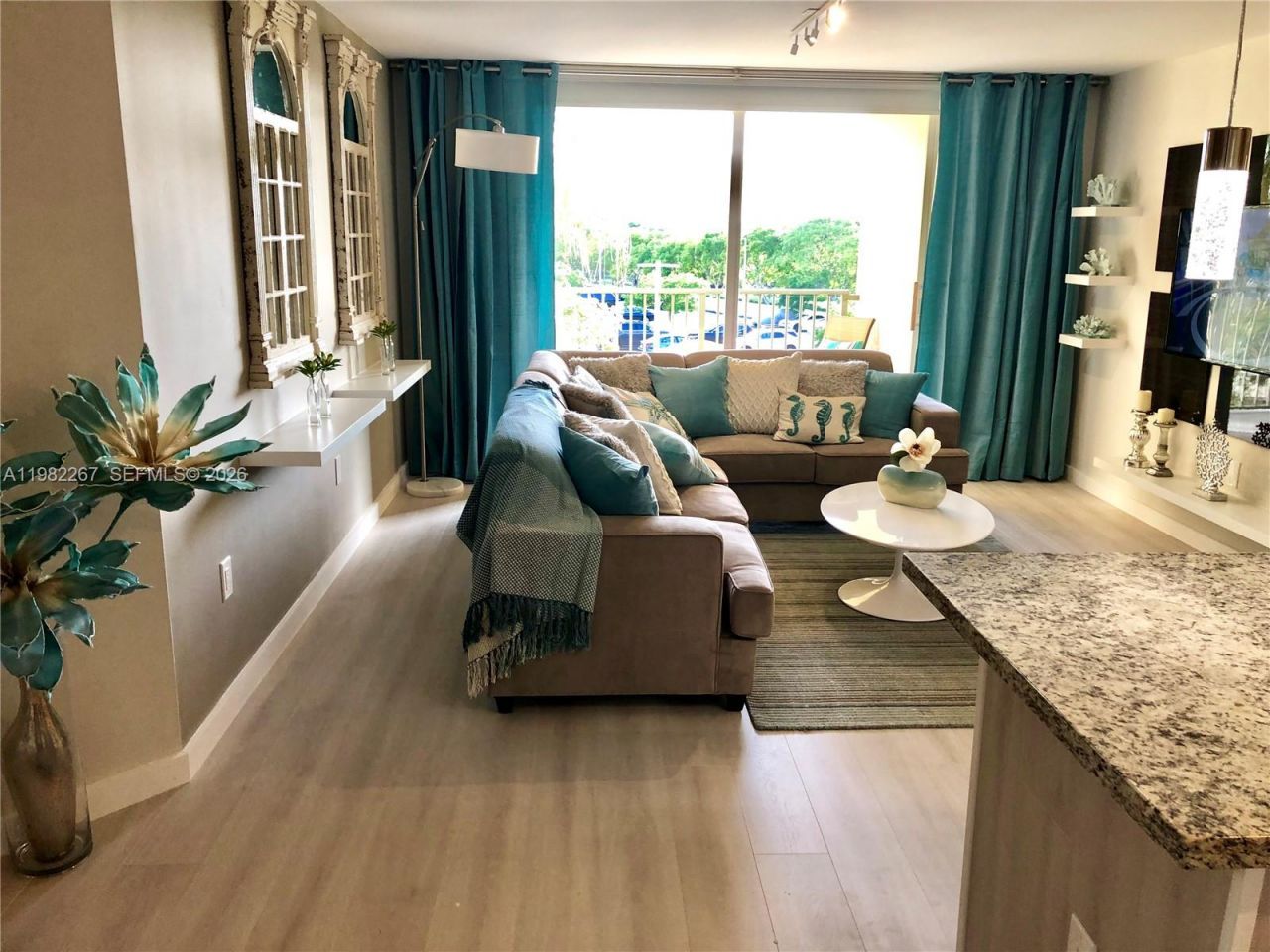 19999 E Country Club Dr, Unit 1405, Aventura, FL 33180 Photo