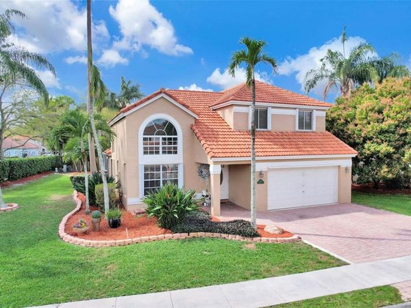 2632 Oak Park Cir, Davie, FL 33328