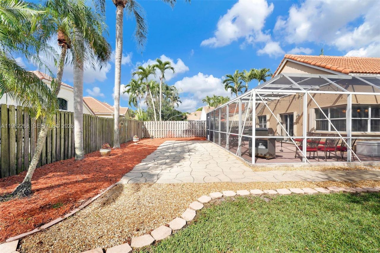 2632 Oak Park Cir, Davie, FL 33328 Photo