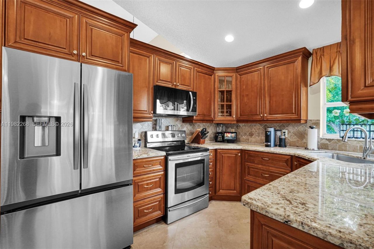 2632 Oak Park Cir, Davie, FL 33328 Photo