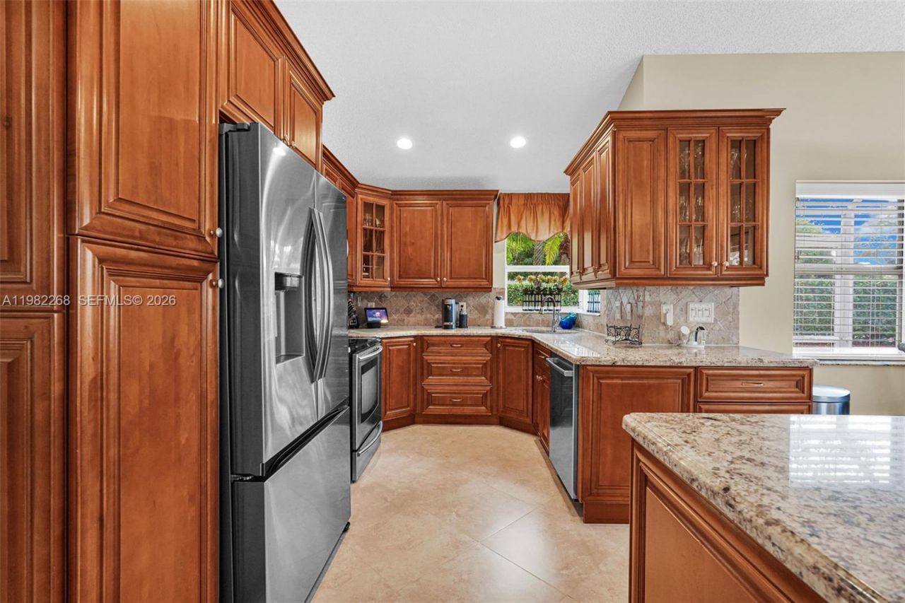 2632 Oak Park Cir, Davie, FL 33328 Photo