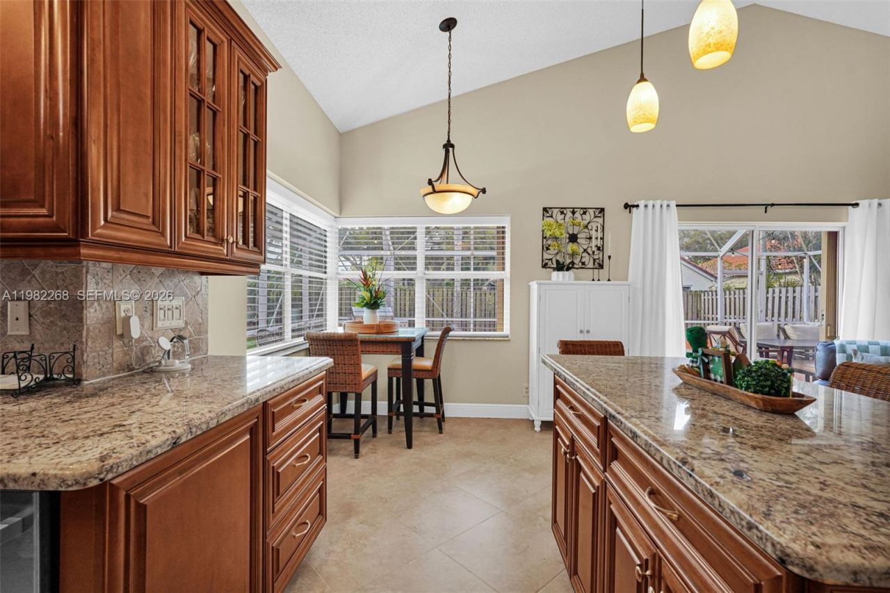 2632 Oak Park Cir, Davie, FL 33328 Photo