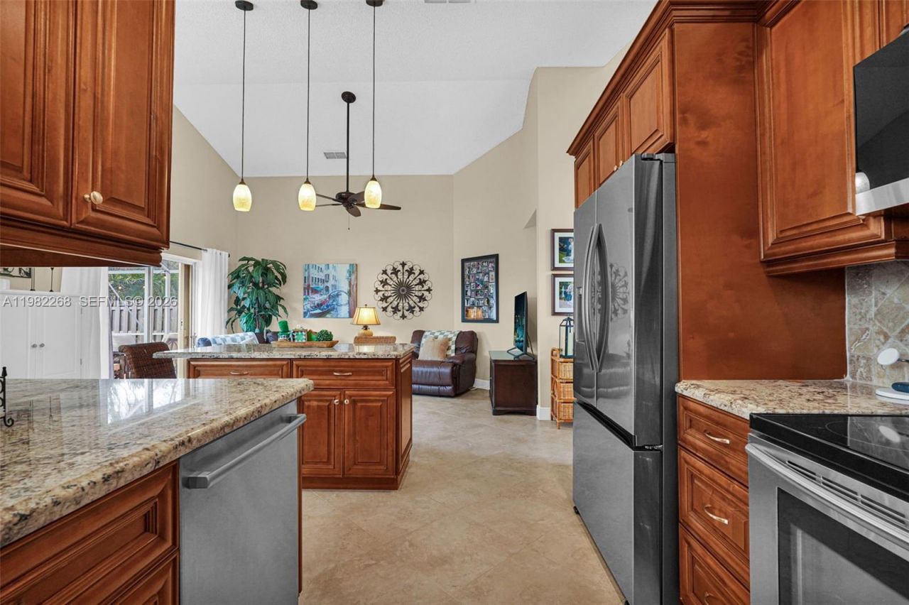 2632 Oak Park Cir, Davie, FL 33328 Photo