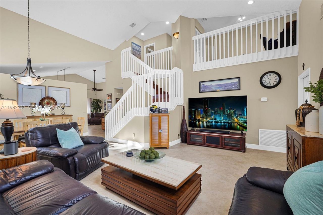 2632 Oak Park Cir, Davie, FL 33328 Photo