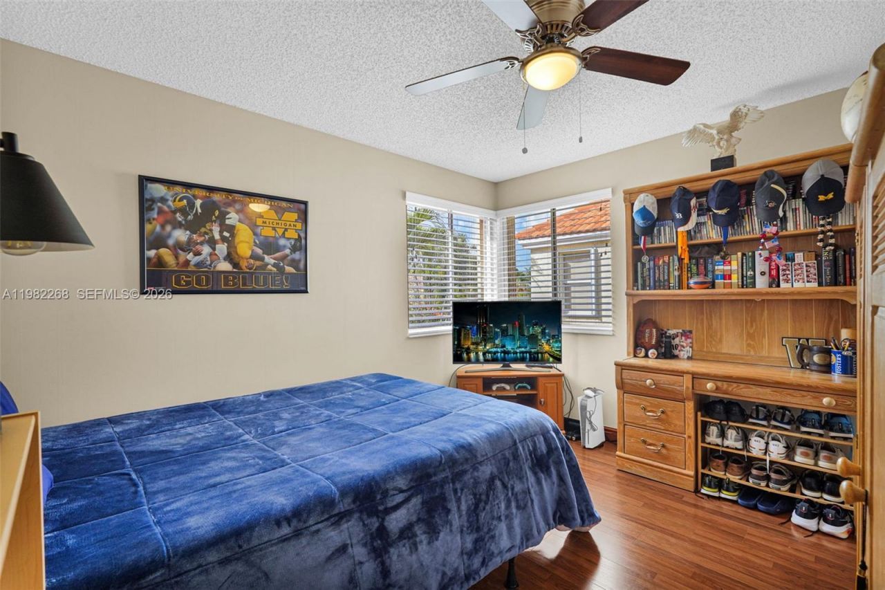 2632 Oak Park Cir, Davie, FL 33328 Photo