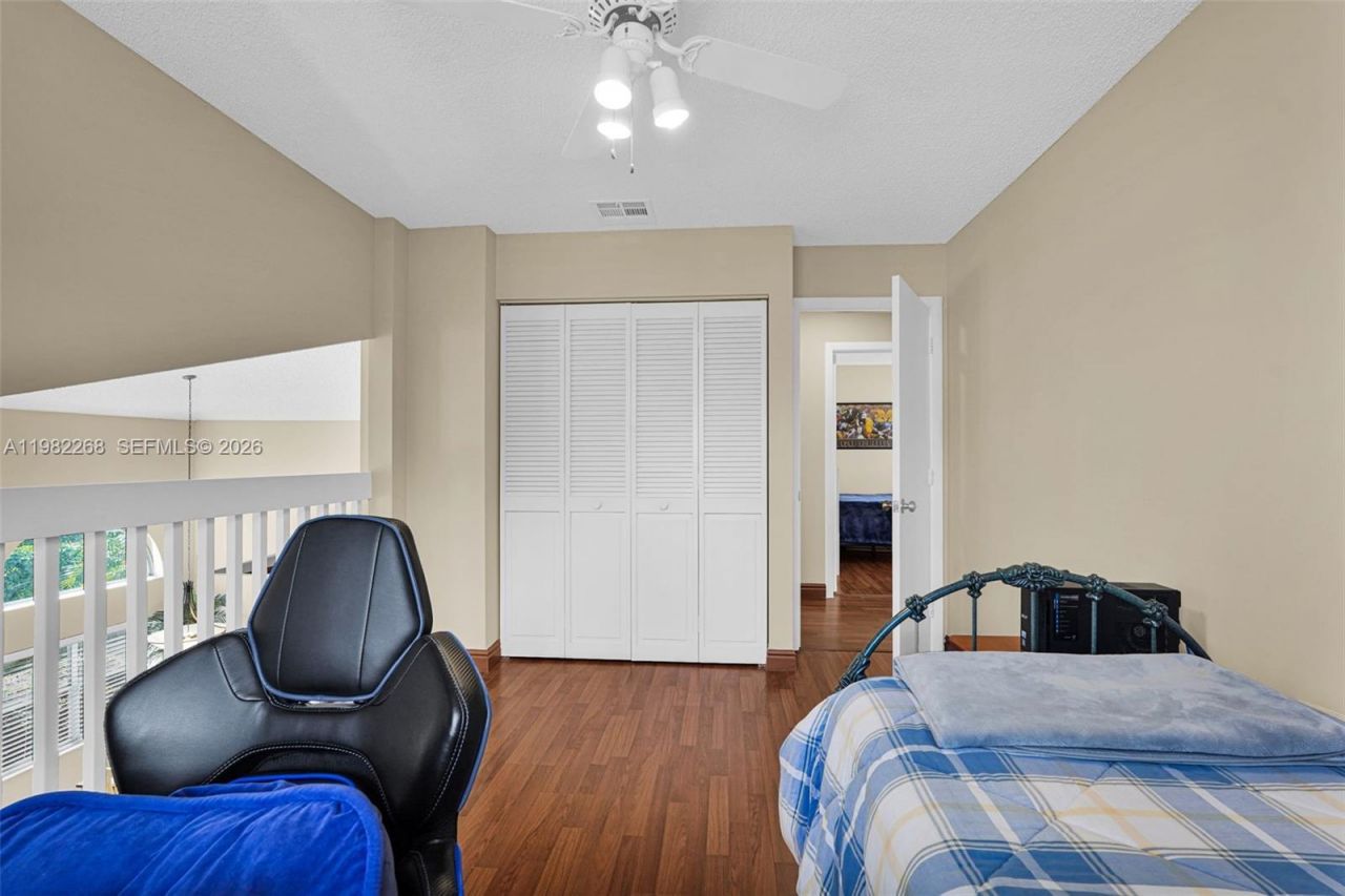 2632 Oak Park Cir, Davie, FL 33328 Photo