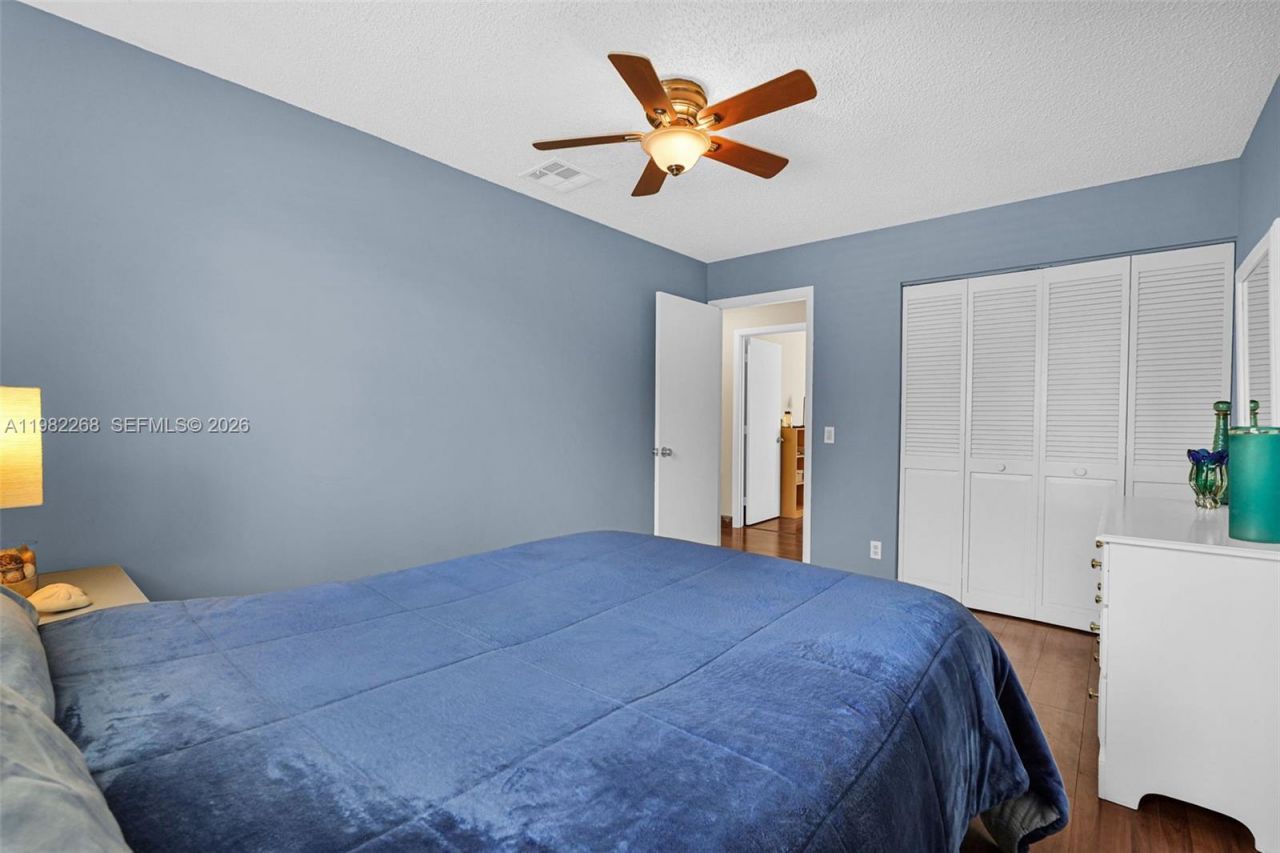 2632 Oak Park Cir, Davie, FL 33328 Photo