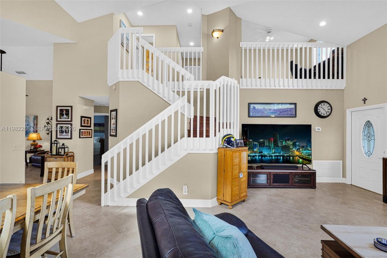 2632 Oak Park Cir, Davie, FL 33328 Photo