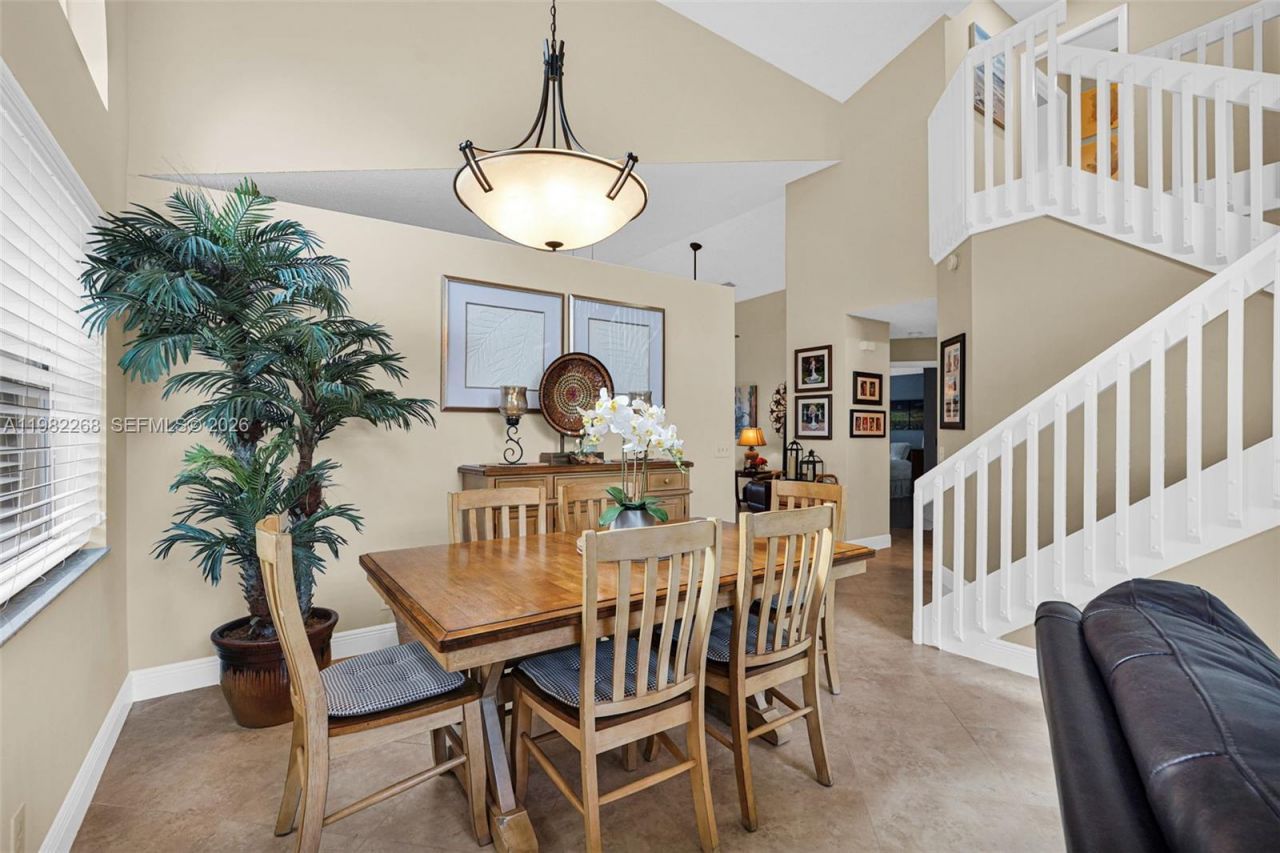 2632 Oak Park Cir, Davie, FL 33328 Photo