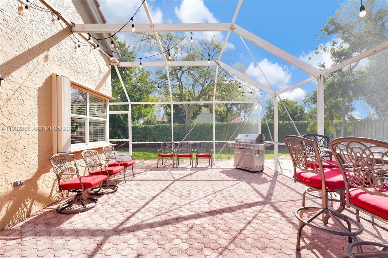 2632 Oak Park Cir, Davie, FL 33328 Photo