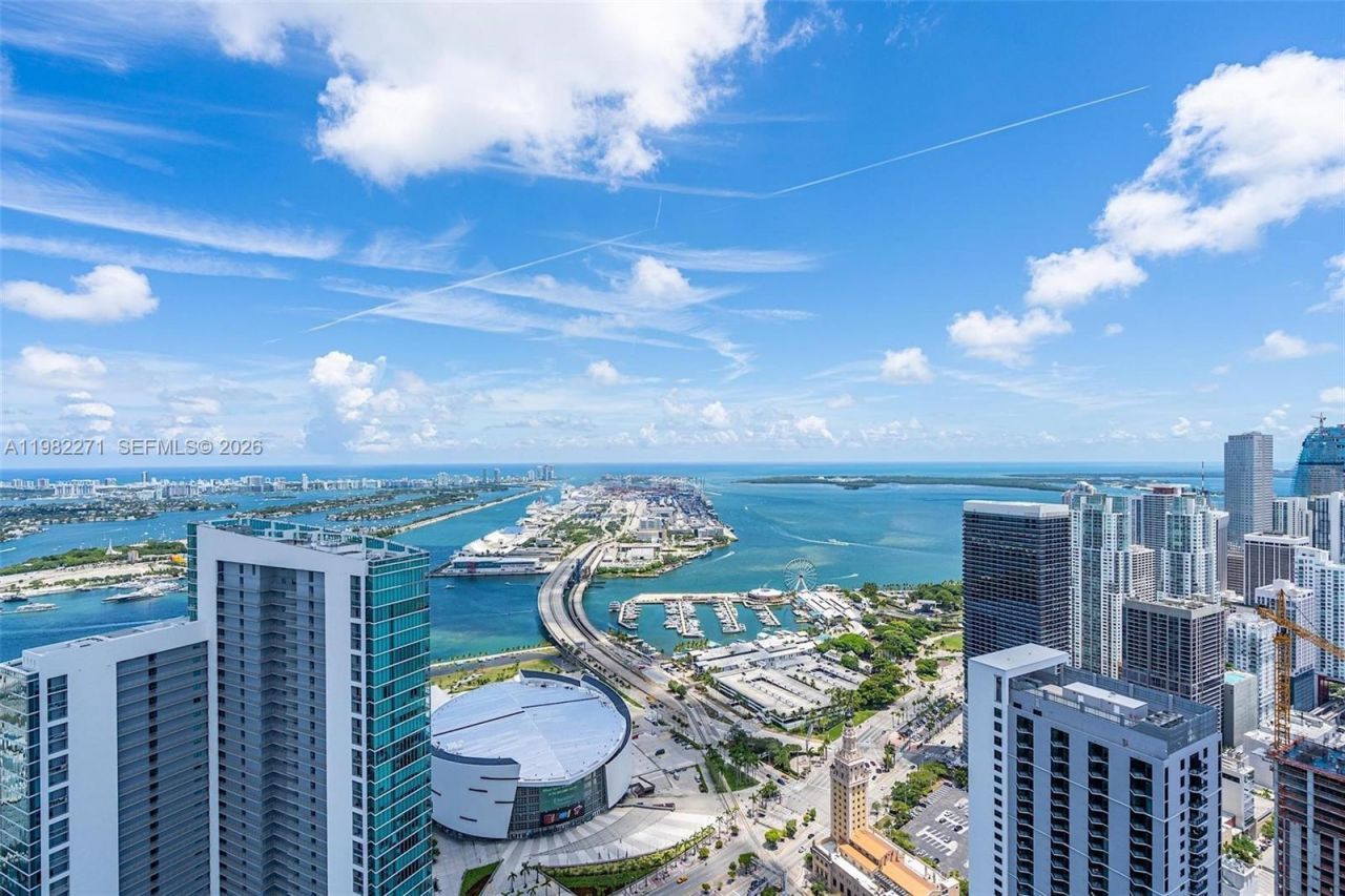 851 NE 1st Ave , Unit 2102, Miami, FL 33132 Photo