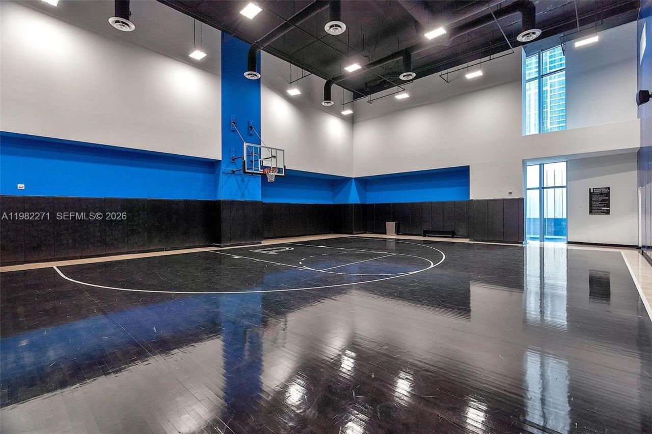 851 NE 1st Ave , Unit 2102, Miami, FL 33132 Photo