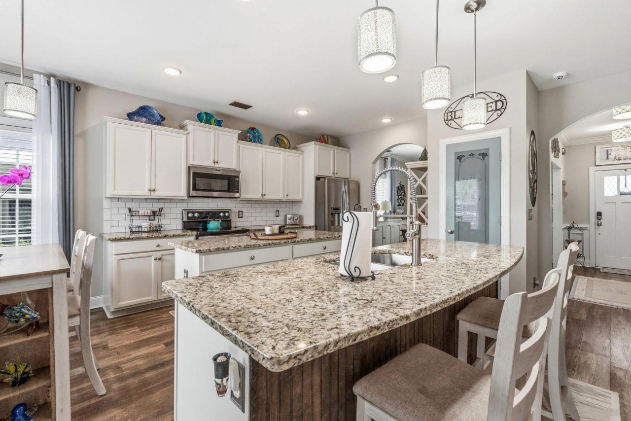 1111 Maccoa Dr. Photo 11