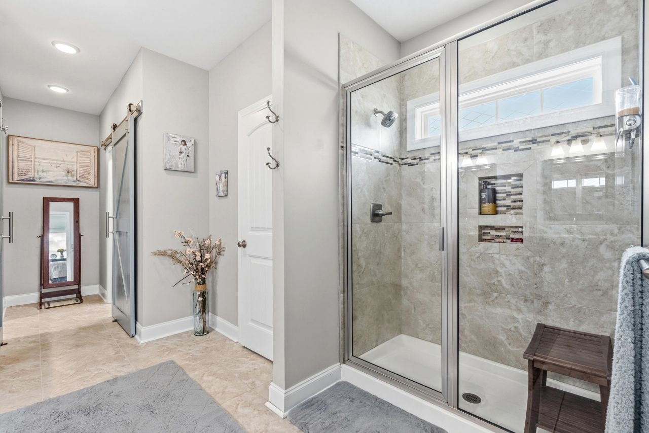 1111 Maccoa Dr. Photo 25