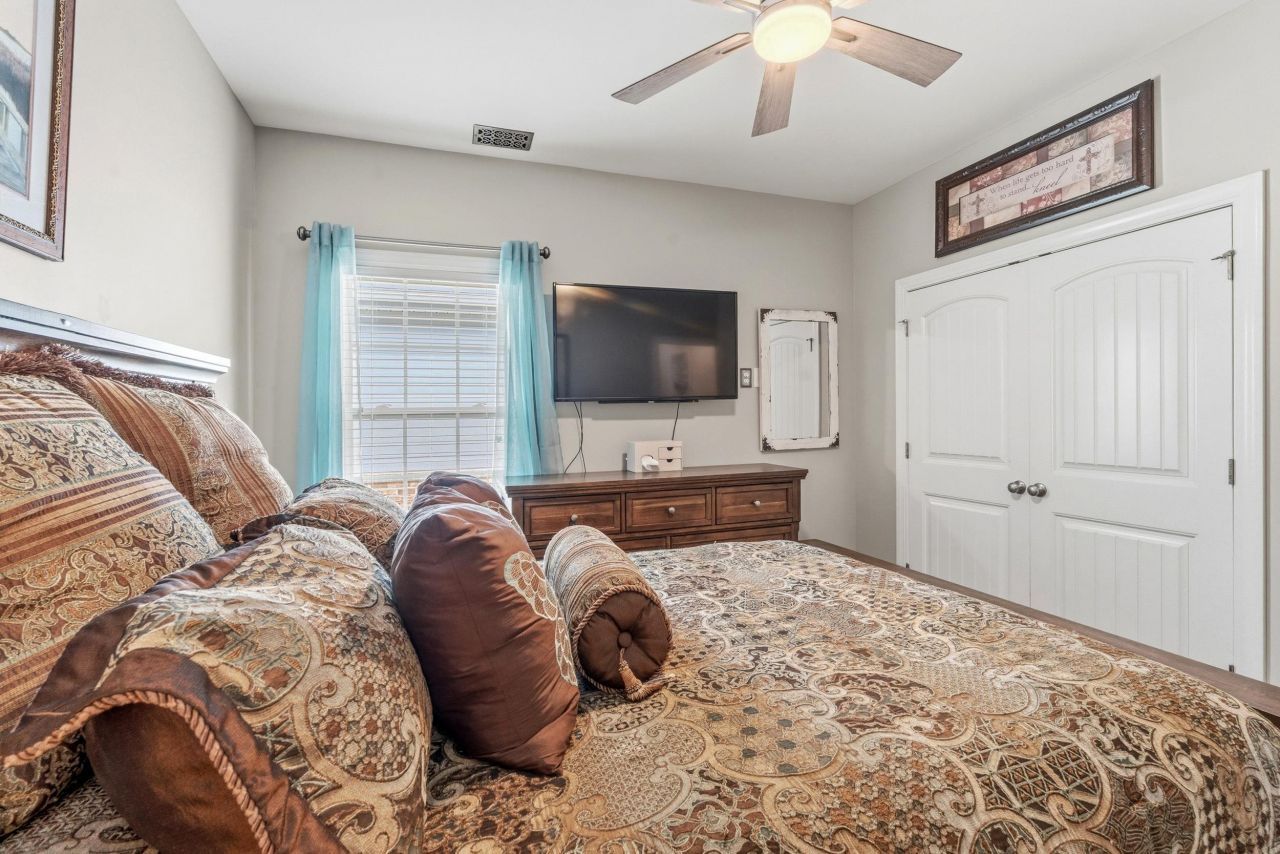 1111 Maccoa Dr. Photo 34