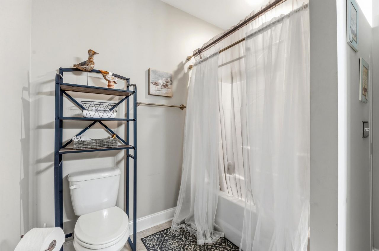 1111 Maccoa Dr. Photo 36