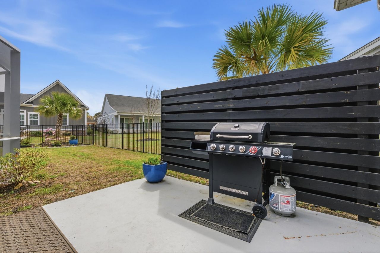 1111 Maccoa Dr. Photo 48