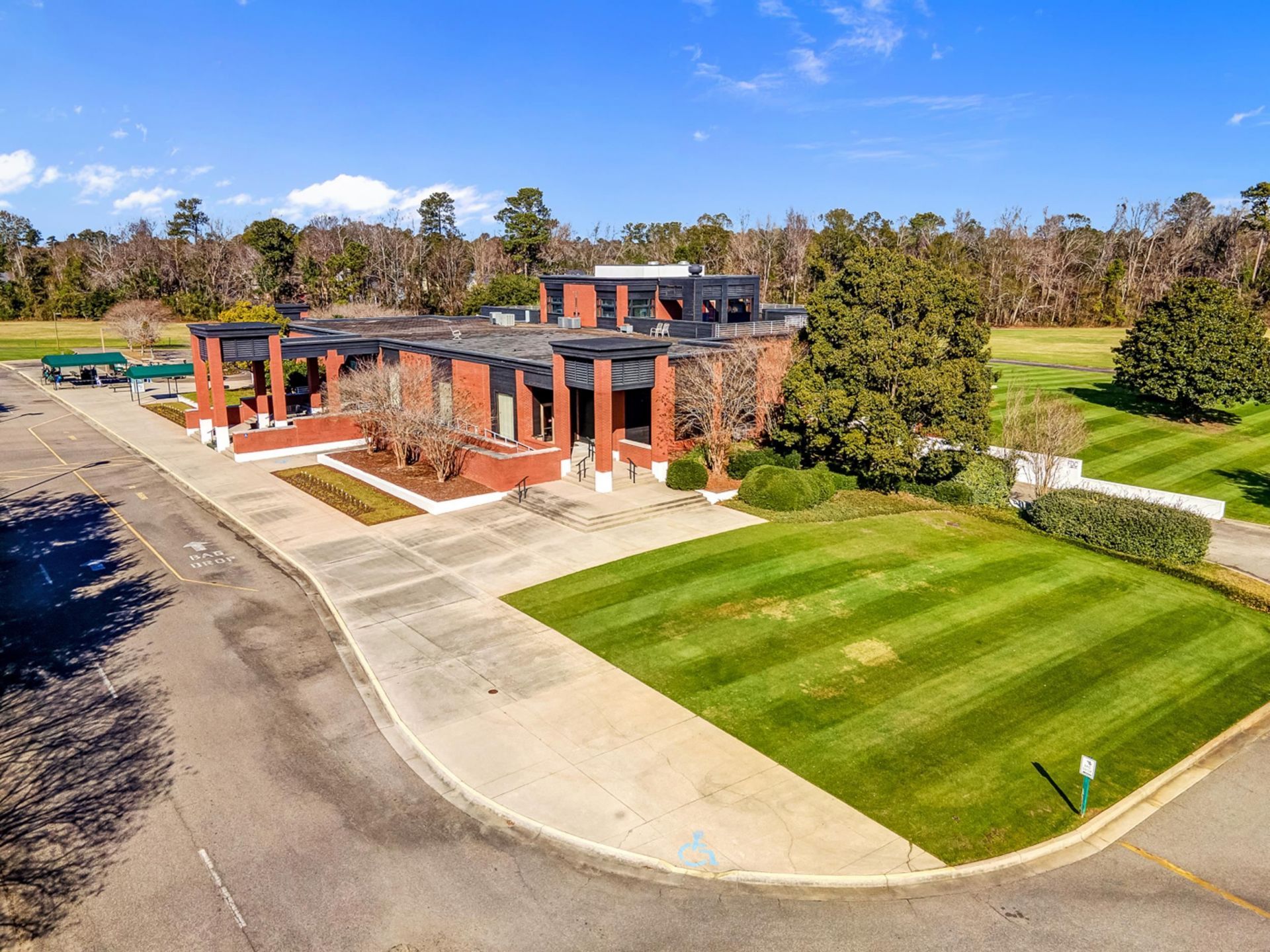 1111 Maccoa Dr. Photo 72