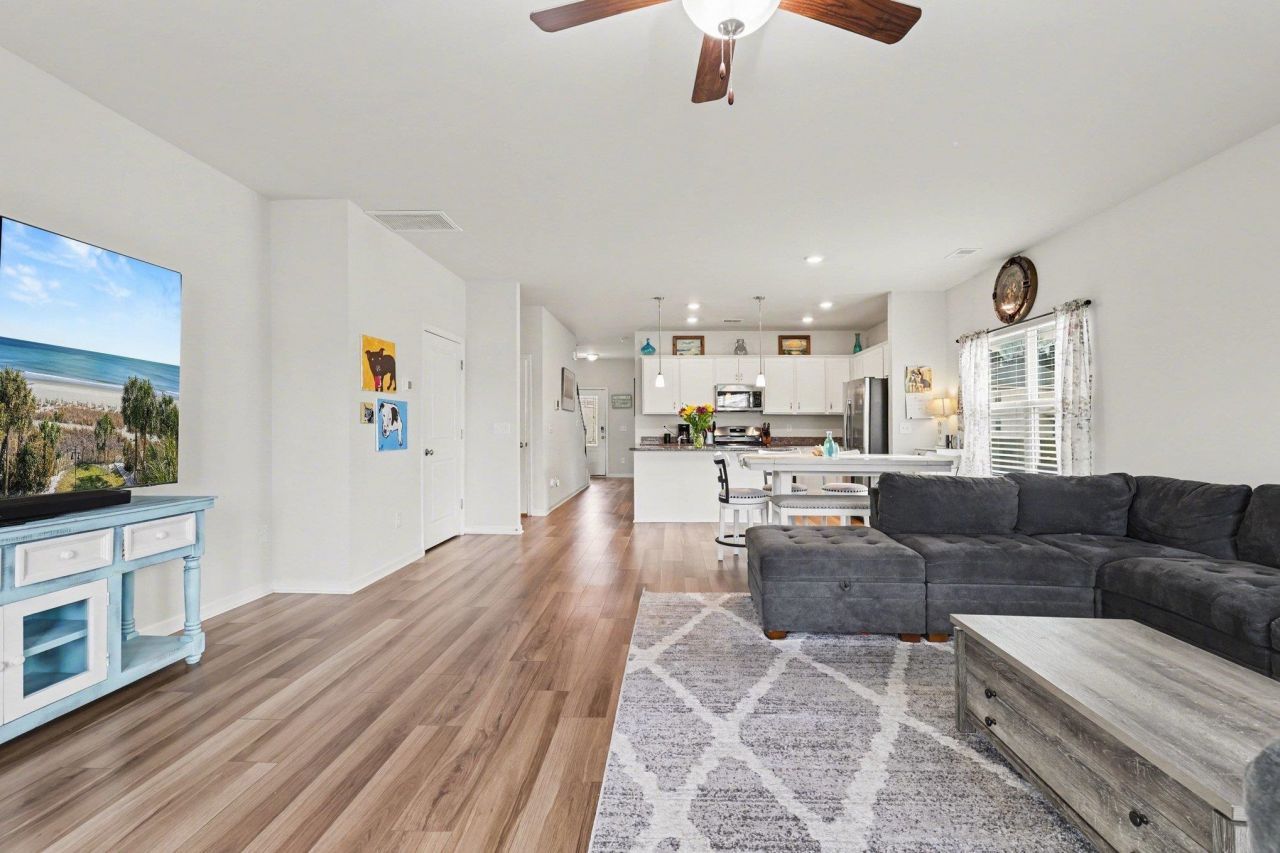 235 Portofino Dr.  Photo 11