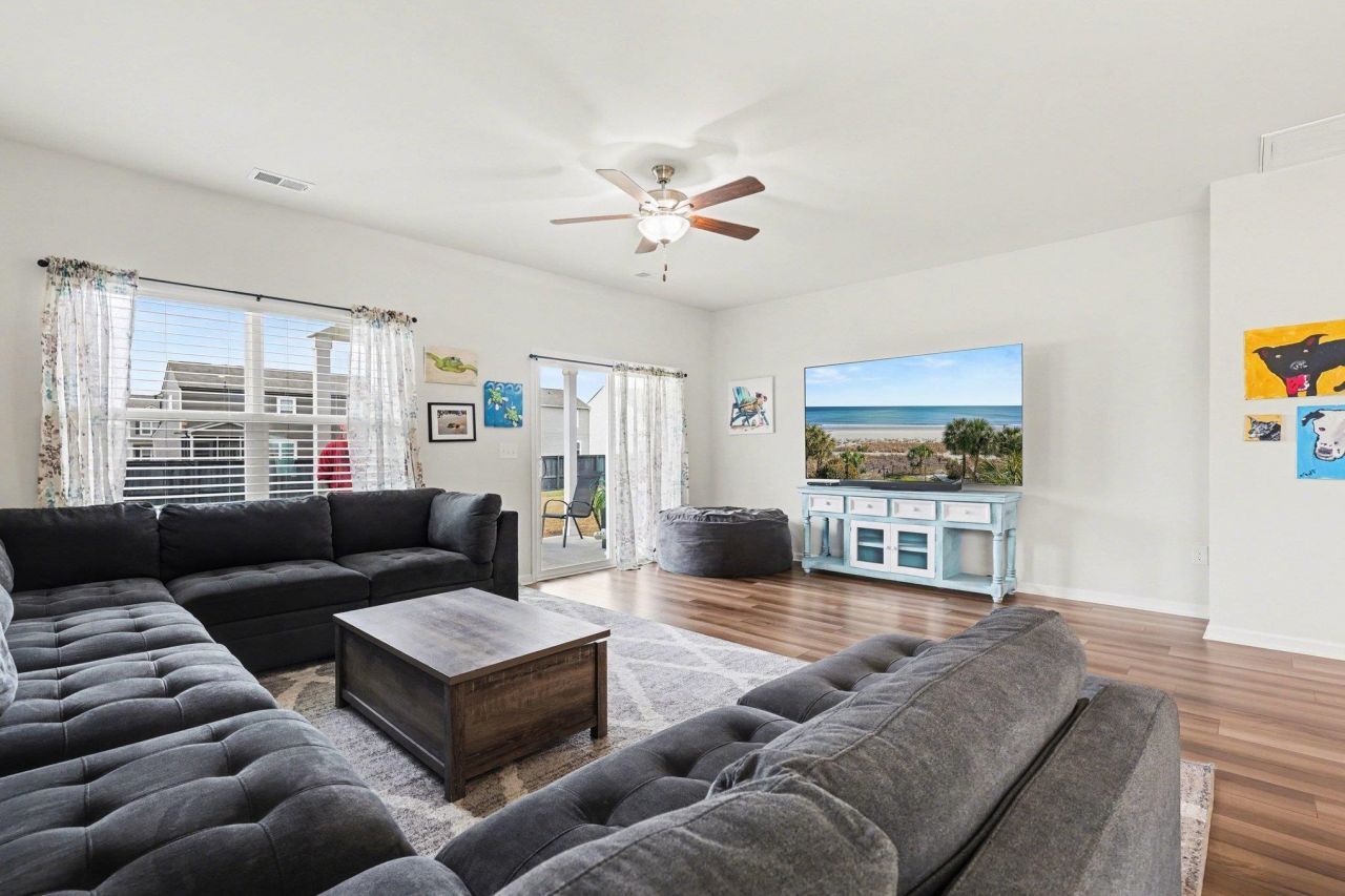 235 Portofino Dr.  Photo 8