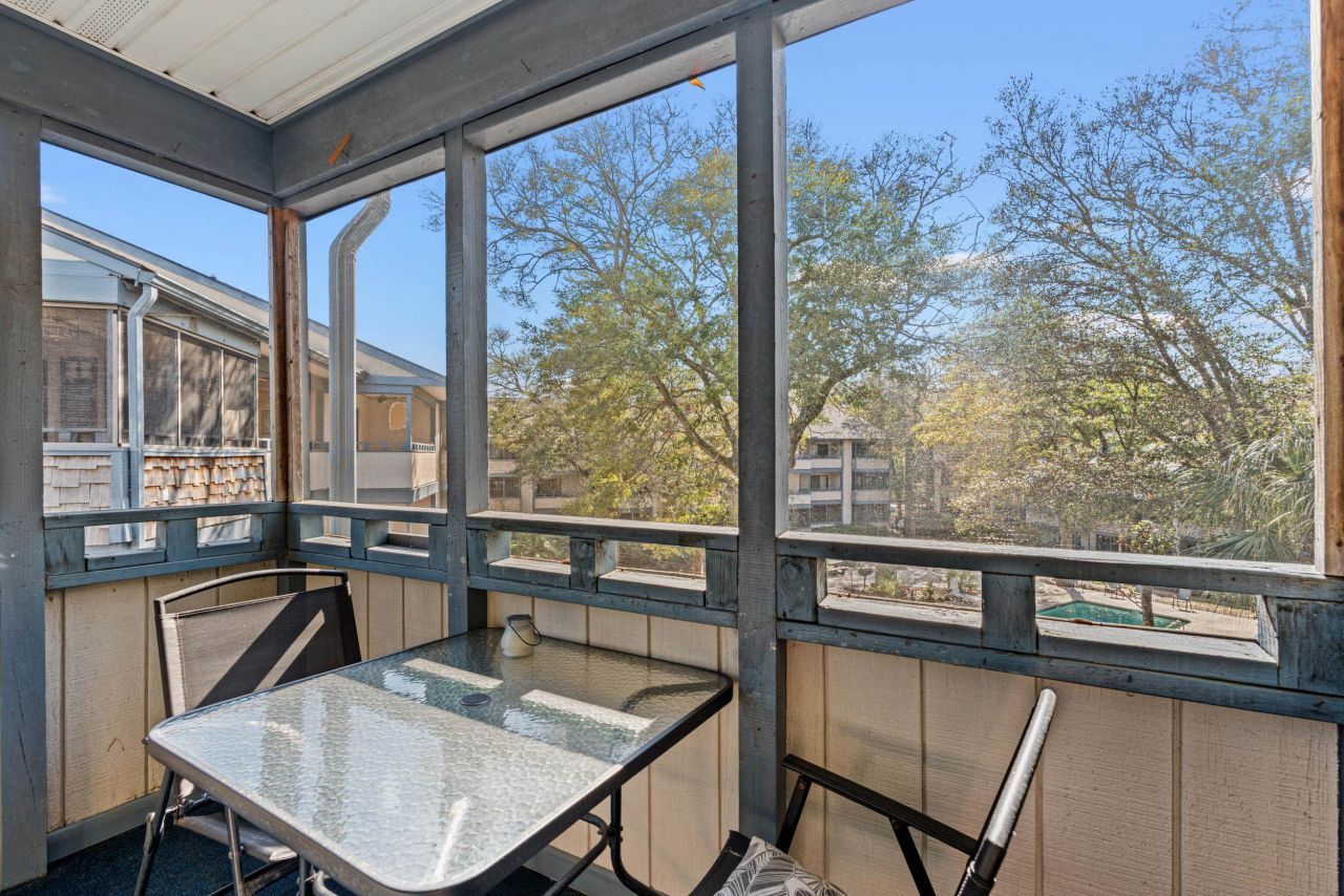 250 Maison Dr. Photo 4