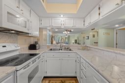 250 Maison Dr. photo 4