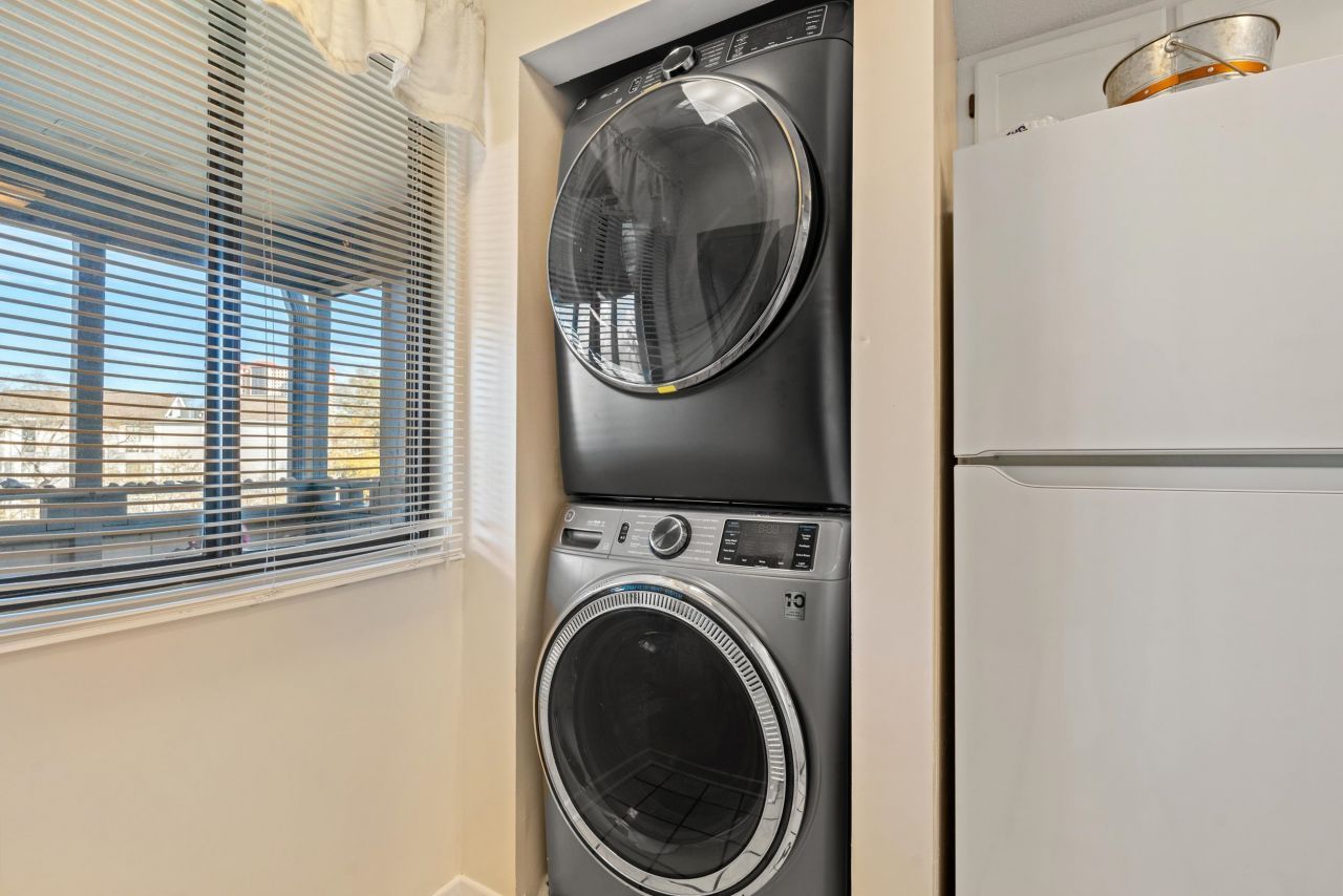 250 Maison Dr. Photo 8