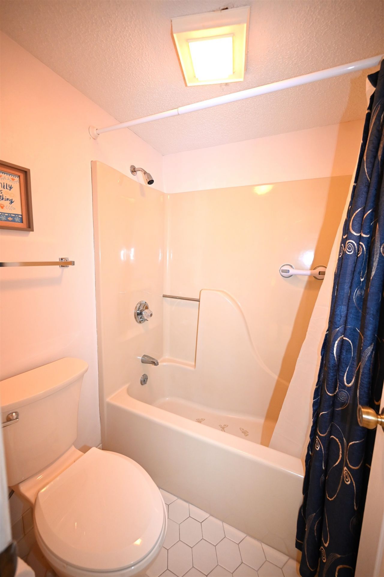 4290 Pinehurst Circle  Photo 14