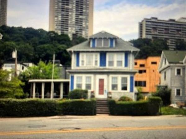 1332 River Road, EDGEWATER, NJ 07020