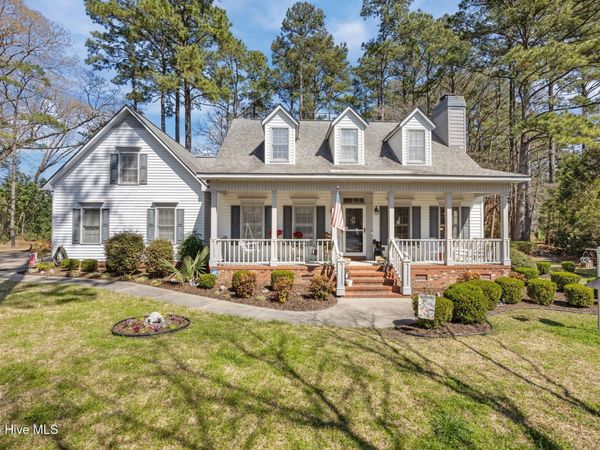 504 Blackledge Circle, Trent Woods, NC 28562