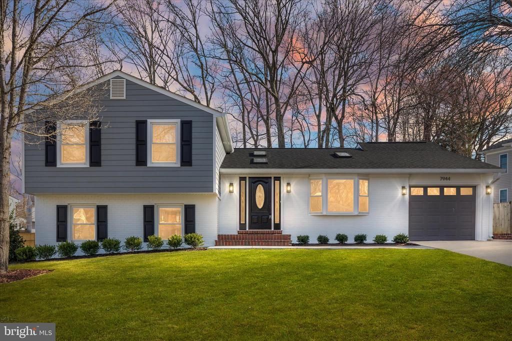 7944 Freehollow Drive , Falls Church, VA 22042 Main Photo
