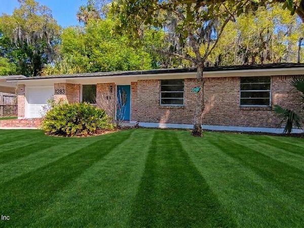 1283 NANTUCKET Avenue, Atlantic Beach, FL 32233