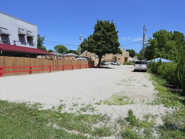 88 W BECHER STREET, West Allis, WI 53227