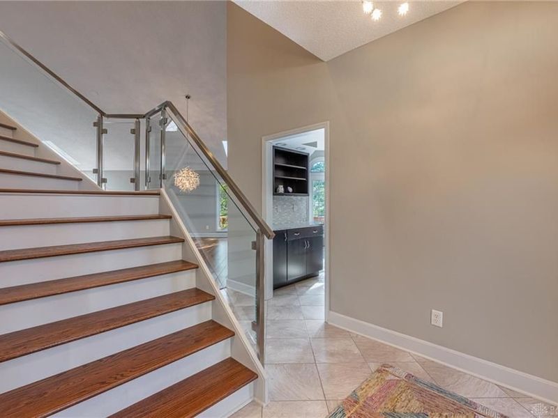889 Lincoln Woods Court, Kettering, OH 45429 Photo 10