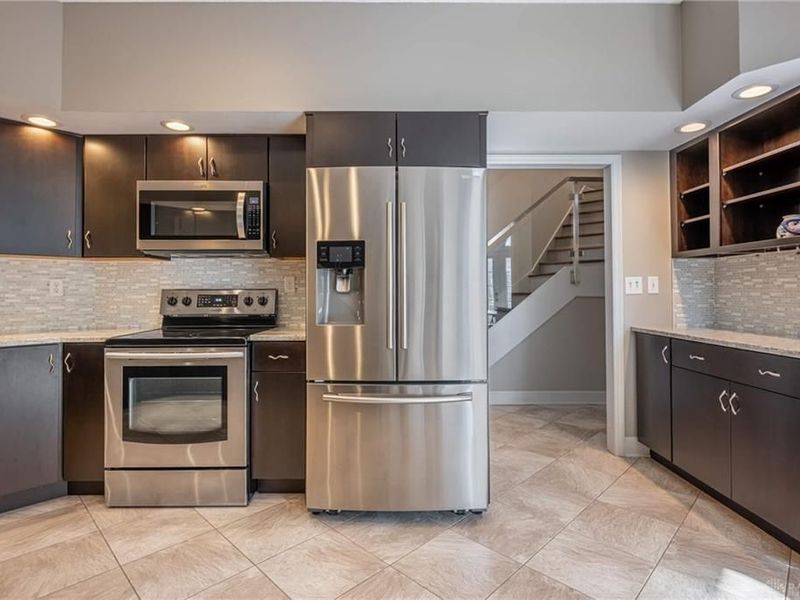 889 Lincoln Woods Court, Kettering, OH 45429 Photo 11