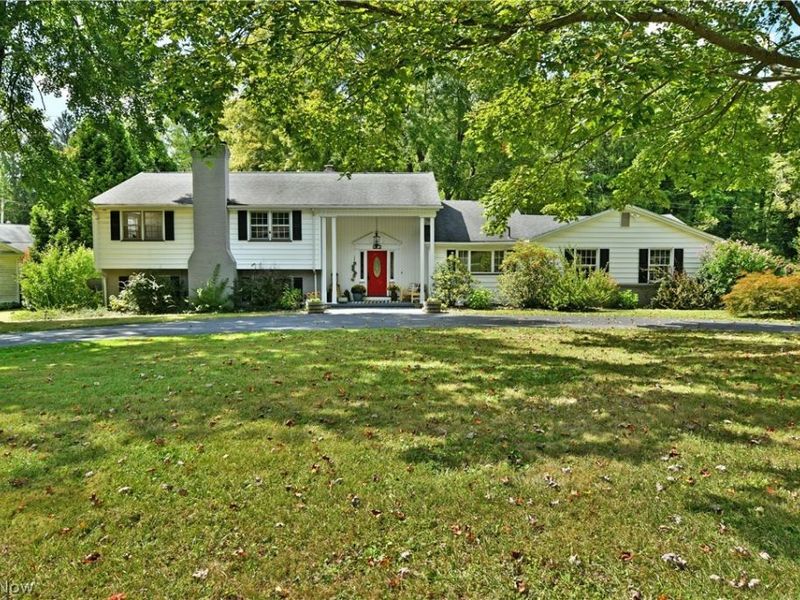 4810 Logan Way, Hubbard, OH 44425 Photo 3