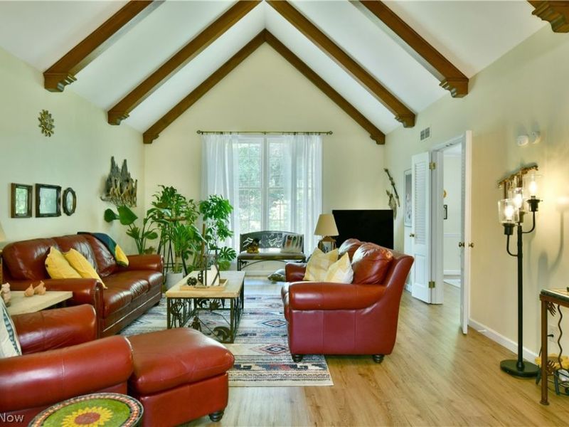 4810 Logan Way, Hubbard, OH 44425 Photo 8