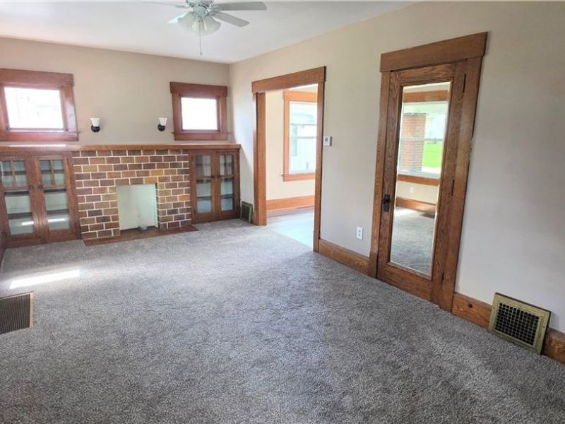 1017 Clinton Avenue SW, Canton, OH 44706 Photo 2