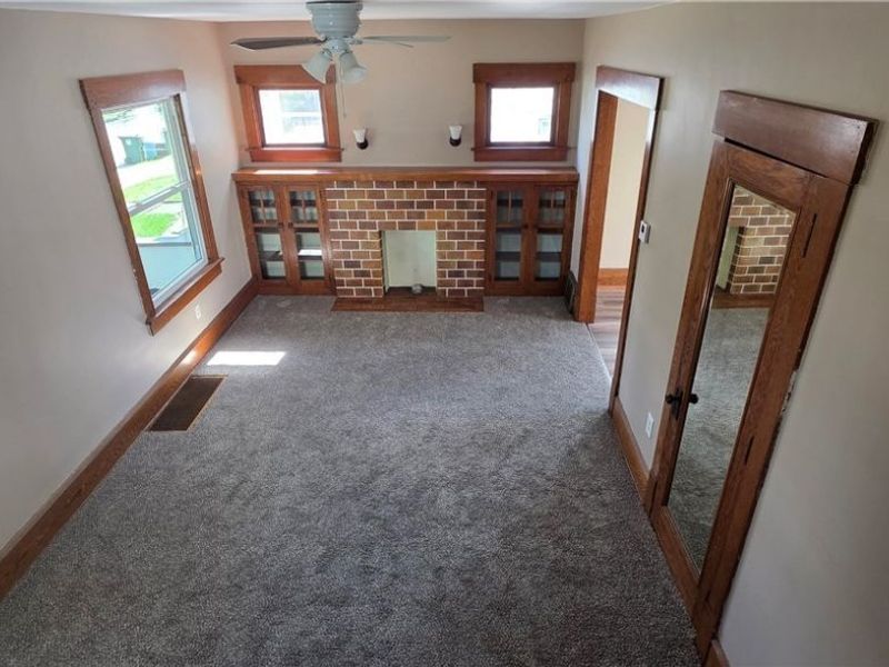 1017 Clinton Avenue SW, Canton, OH 44706 Photo 3