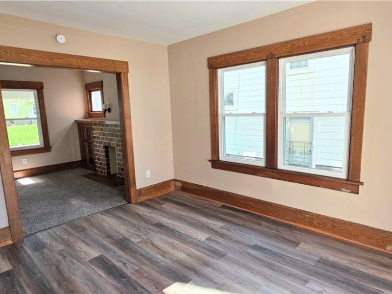 1017 Clinton Avenue SW, Canton, OH 44706 Photo 4