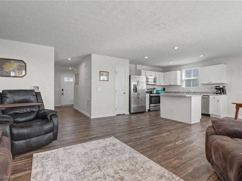 2682 Himelrigh Boulevard, Barberton, OH 44203 Photo 13