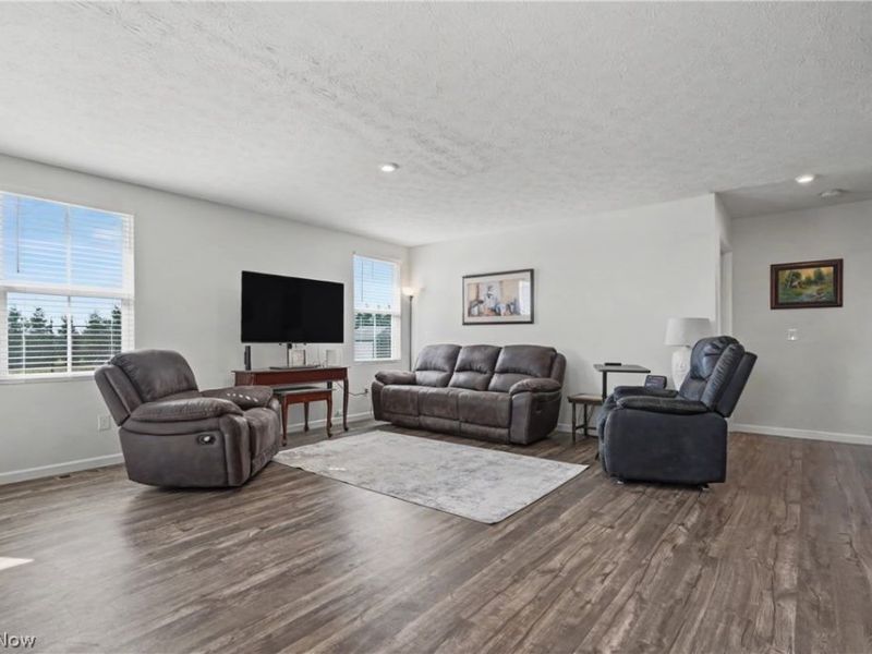 2682 Himelrigh Boulevard, Barberton, OH 44203 Photo 5