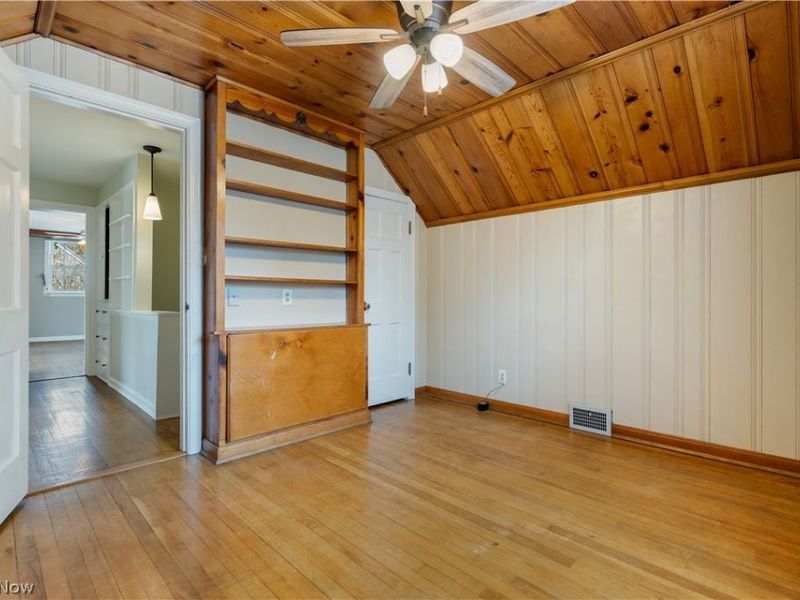 240 Sand Run Road, Akron, OH 44313 Photo 32