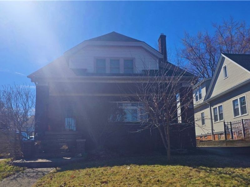 2001 Cypress Avenue, Cleveland, OH 44109 Photo 1