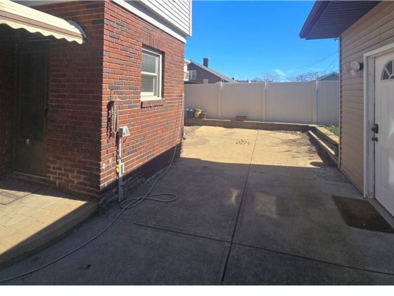 2001 Cypress Avenue, Cleveland, OH 44109 Photo 38